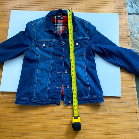 Jean jacket - Picture 4 of 9